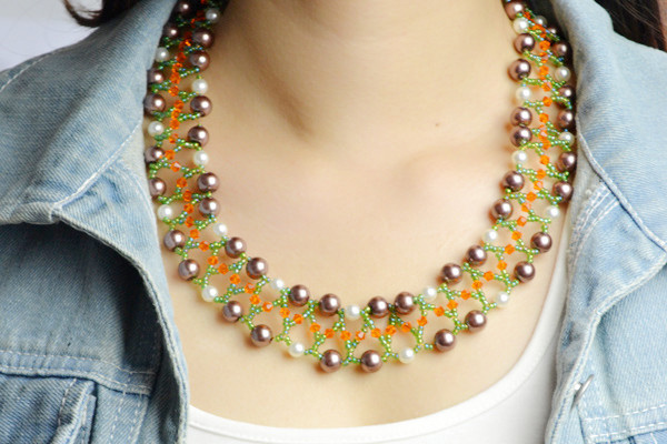 how to bead a necklace