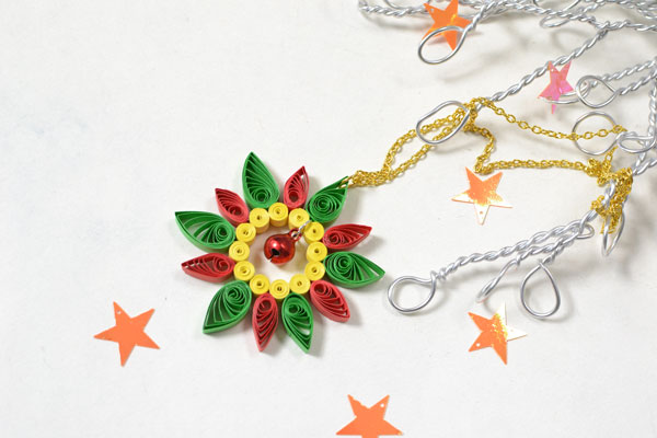 This lovely quilling paper flower with bell pendent necklace is finished! Are you attracted?