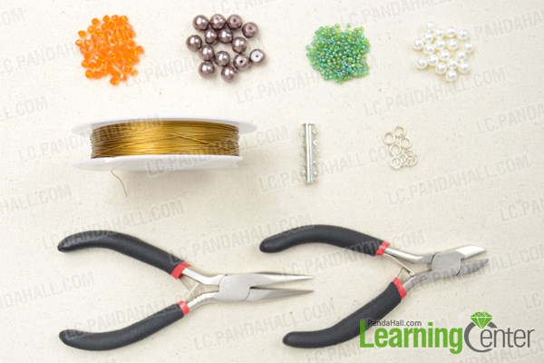 Materials in how to bead a necklace