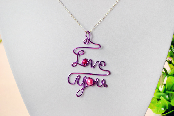 The final look of DIY personalized love letter necklace