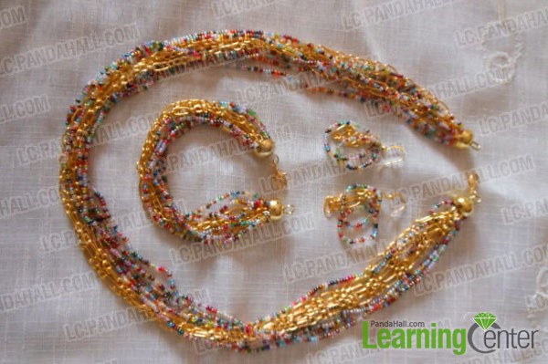 handcrafting chain and bead jewelry 