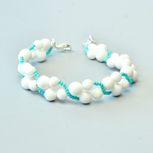 PandaHall Tutorial on Pretty Bracelet with Giant Clam Shell Beads