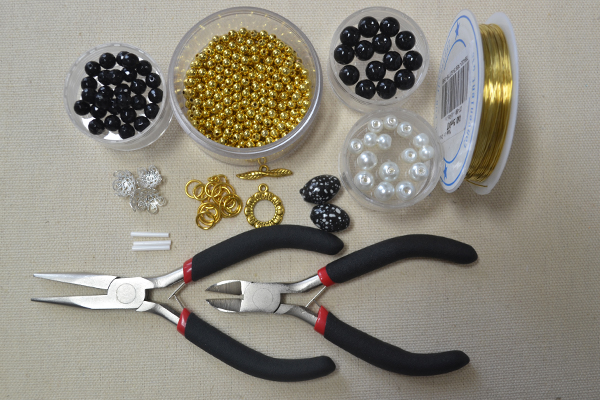 Materials and tools needed in the easy 3 strand beaded bracelet: