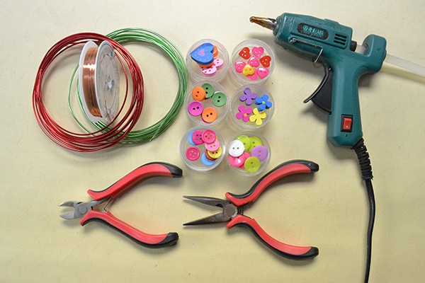 Supplies in making the lovely button and wire wrapped bouquet: