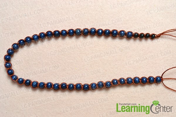 Weave the DIY wooden bead necklace