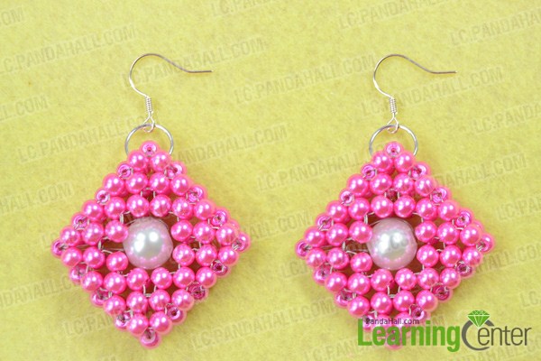 finish pearl 3d earrings