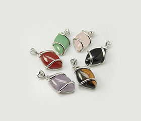 Gemstone Pendants, with Brass Rhinestone Findings, Oval, Platinum, Mixed Color, 28.5x17.5x7.5mm, Hole: 2.5x4mm