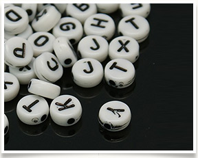 Mixed Letter Acrylic Beads, Alphabet Beads for Name Bracelets Making, Flat Round, Size: about 7mm in diameter, 3mm thick, hole: 1.5mm