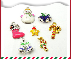 Mixed Alloy Enamel Pendants, for Christmas Day, 13~24x7.5~17.5x1.5~6mm, Hole: 1~2.5mm