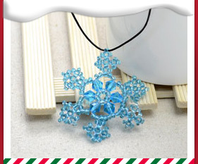 How to Make a Beaded Snowflake Pendant Necklace for Christmas