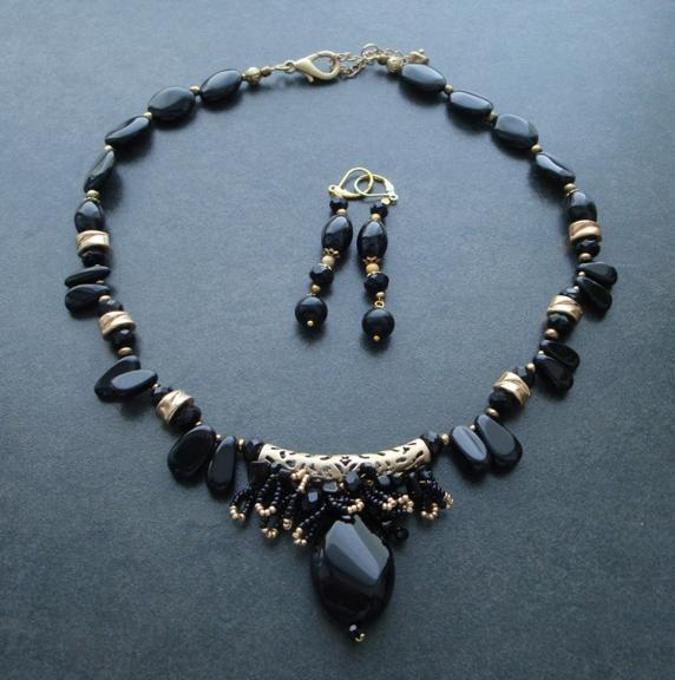 Black Jewelry Set